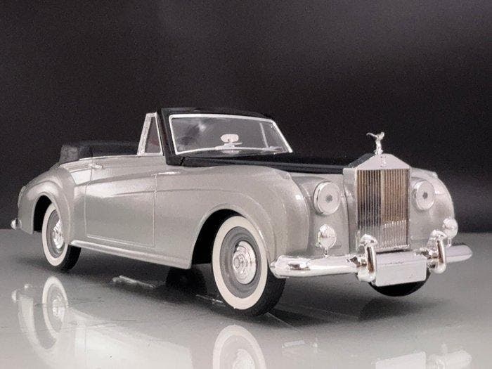Solido 1:18 - Modelauto - 1955 Rolls-Royce Silver Cloud, Hobby en Vrije tijd, Modelauto's | 1:5 tot 1:12