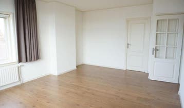 Te Huur 3 Kamer Appartement Quadenoord In Rotterdam, Huizen en Kamers, Huizen te huur, Rotterdam, Direct bij eigenaar, Appartement
