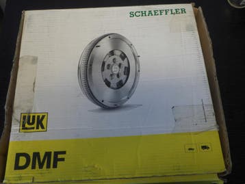 LUK 415073609 dual mass flywheel Audi A3/Skoda Octavia, Verzenden, Gebruikt