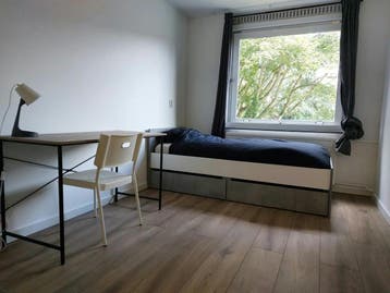 Kamer te huur in Capelle Aan Den IJssel - 10 m² - 1 kamer(s), Rotterdam