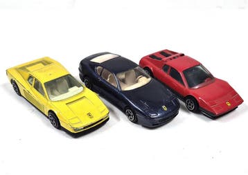 Vintage Bburago Ferrari Testarossa 1:43, 3 kleuren, Verzenden, Gebruikt