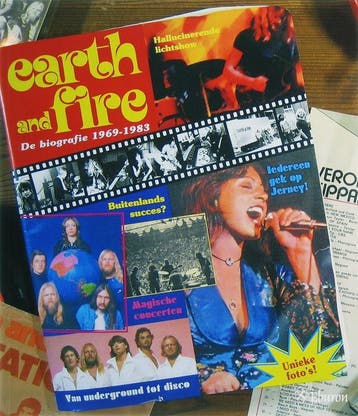 Earth and Fire - F. Hermsen 9789059721289, Verzenden, Zo goed als nieuw, F. Hermsen