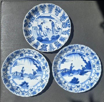 Bord (3) - Porselein - Kangxi-periode, China 18e eeuw, Antiek en Kunst