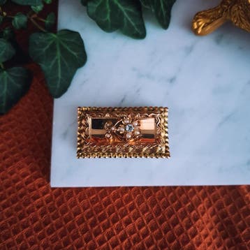 Antiek gouden broche met zirconia en parels., Gebruikt, Ophalen of Verzenden, Met edelsteen, Goud