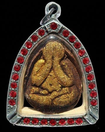 De Onkwetsbare Monnik - Heilige amulet Phra Pidta -