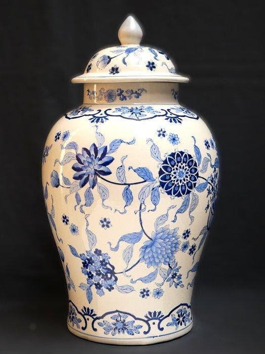 dekselvaas - Porselein - 50 cm handgeschilderde emaille, Antiek en Kunst, Kunst | Designobjecten