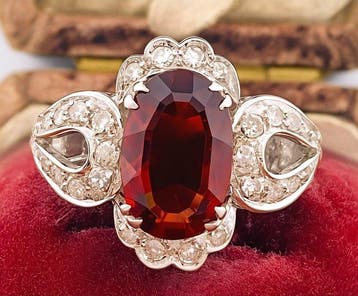 Ring - 18 karaat Witgoud Granaat - Diamant, Nieuw