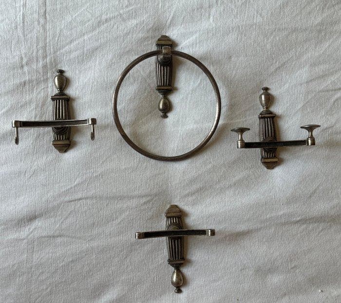 Set kapstokhaken (4) - Vernikkeld messing -, Antiek en Kunst, Curiosa en Brocante