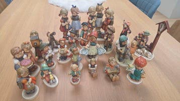 Hummel, Goebel - Beeldje - Hummel poppetjes set (21) -