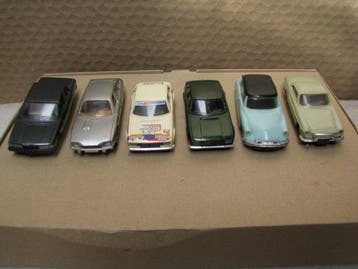 Norev, Solido 1:43 - Modelauto (11) - Ensemble de miniatures, Nieuw