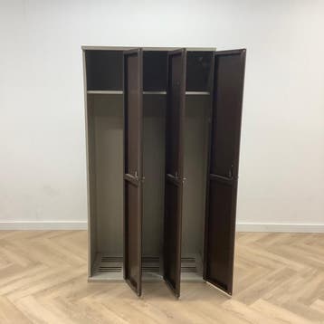 Lockerkast / garderobekast vv 3 deuren met sleutel, (hxbxd), Ophalen of Verzenden, Gebruikt