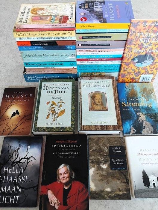 Hella S. Haasse - 32 boeken, waaronder eerste drukken en, Antiek en Kunst, Antiek | Boeken en Bijbels