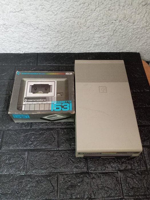 Commodore Datasette 1531 (boxed) + disk drive - Computer, Spelcomputers en Games, Spelcomputers | Overige Accessoires