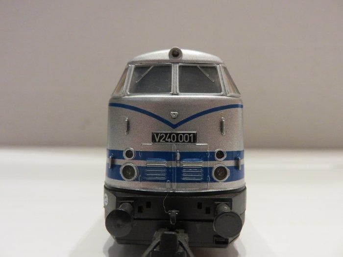 Gützold H0 - 35 100 - Diesellocomotief (1) - BR V 240 001 -, Hobby en Vrije tijd, Modeltreinen | H0