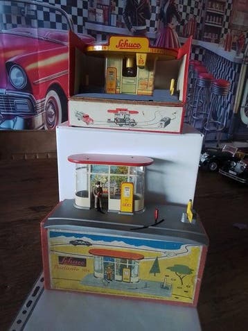 Schuco - Speelgoed - Schuco Varianto Tankstation 3054 en, Antiek en Kunst, Antiek | Speelgoed