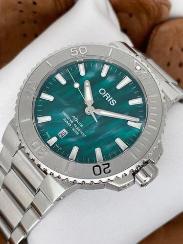 Oris - Aquis Date X Bracenet Automatic - 01 733 7730 4137-07, Nieuw