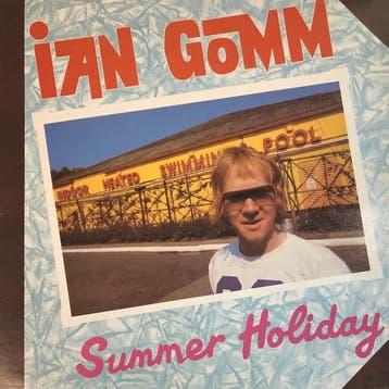 LP gebruikt - Ian Gomm - Summer Holiday, Cd's en Dvd's, Vinyl | Rock, Verzenden, Zo goed als nieuw, Overige formaten