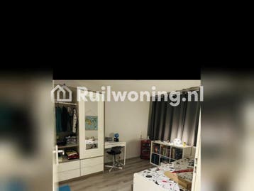 Ruime woning in Koog aan de Zaan beschikbaar
