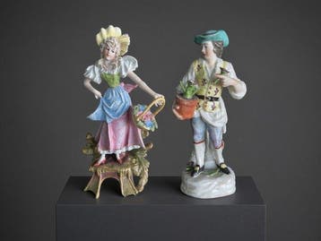 Beeldje - Two Antique 19th Century German Thuringian