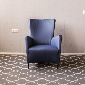 2x Montis Windy Fauteuil Kobaltblauw Leer - Zwart, Ophalen, 75 tot 100 cm, Zo goed als nieuw, Leer