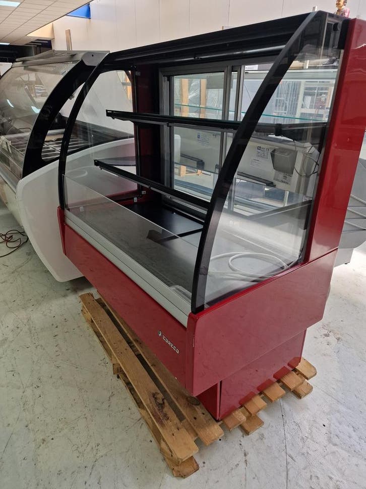 Koelvitrine VSSA-6-13-C Wandkoeling Coreco, Zakelijke goederen, Horeca | Keukenapparatuur, Ophalen of Verzenden