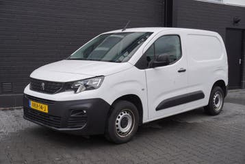 Peugeot Partner 1.2 Benzine! EURO 6, Stof, Gebruikt, Overige brandstoffen, Wit