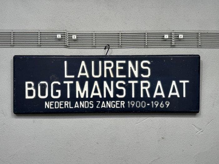 authentiek straatnaam bord - Bord - Metaal - straatnaambord, Antiek en Kunst, Antiek | Wandborden en Tegels