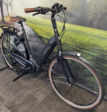Elektrische fiets Gazelle Grenoble C8 met Bosch Middenmotor, Ophalen of Verzenden, Zo goed als nieuw, 50 km per accu of meer, 55 tot 59 cm