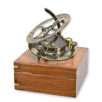 A BRASS COMPASS IN WOODEN BOX (Beeldjes - Decoratie), Verzenden, Nieuw