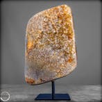 Elegante agaat-chalcedoon-druse op standaard uit Brazilië –