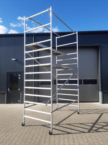 Rolsteiger aluminium. Werkhoogte 5m., Doe-het-zelf en Verbouw, Ophalen, Zo goed als nieuw, Rolsteiger of Kamersteiger, 2 tot 5 meter