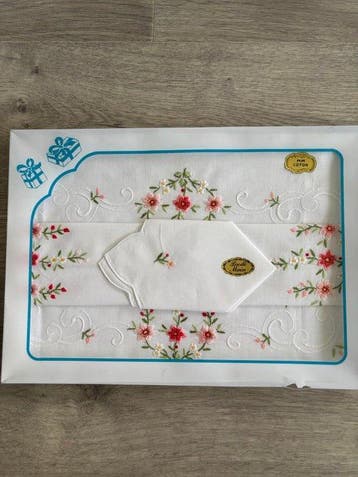 Ensemble de Linge de Table Vintage en Pur Coton Nappe et 6