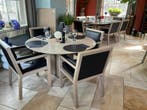 Online veiling: 2 eettafels met armstoelen, Gebruikt