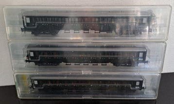 Trix H0 - 23318 23319 23320 - Modeltrein personenwagonset, Nieuw