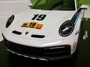Spark 1:18 - Model sportwagen - Porsche 911 992 Coupè n.19, Nieuw