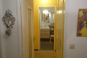 Te Huur Studio John M. Keynesplein In Amsterdam, Huizen en Kamers, 20 tot 35 m², Amsterdam