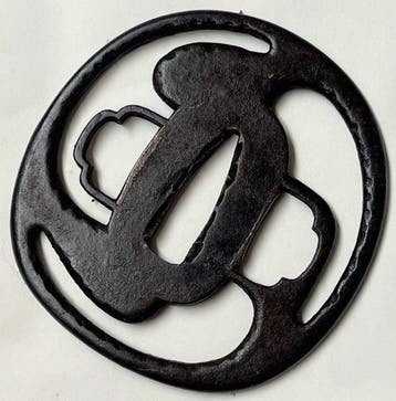 Sukashi garde-motief tsuba - Japan
