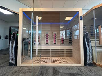Sauna kopen? Showroom dagelijks open | Kom direct langs, Ophalen of Verzenden, Nieuw, Fins of Traditioneel, Complete sauna