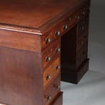 Zeer klein semipartner desk - Bibliotheektafel of centertabl, Ophalen of Verzenden