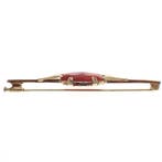 Antiek gouden broche met carneool, Gebruikt, Overige kleuren, Ophalen of Verzenden, Met edelsteen