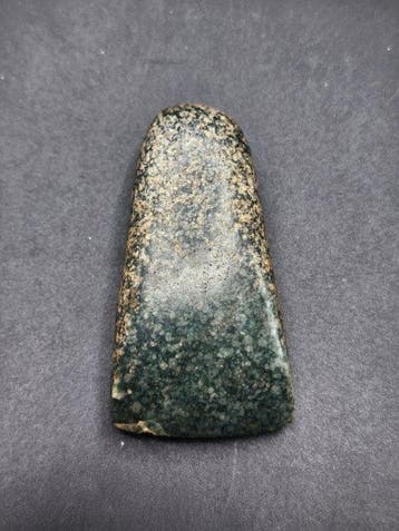 Axe - Papoea-Nieuw-Guinea (Zonder minimumprijs)