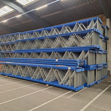 Aanbieding: Voordeelrij gebruikte palletstelling Esmena