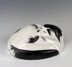 Edouard Marcel Sandoz - Beeldje - Sleeping cat - Porselein