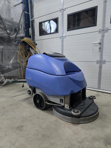 Gebruikte Numatic TT 6650 S, Ophalen, Gebruikt, Schrobmachine