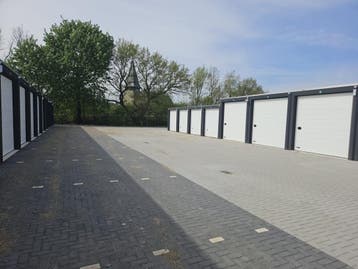 TE HUUR Bedrijfsunit / Parkeerplaats Eygelshoven, Kerkrade, Limburg