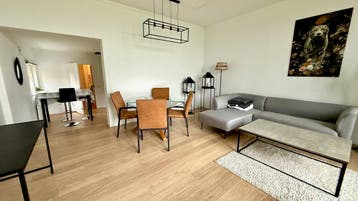 Te huur: Appartement Van Hogenhoucklaan in Den Haag, Den Haag, Appartement, Zuid-Holland