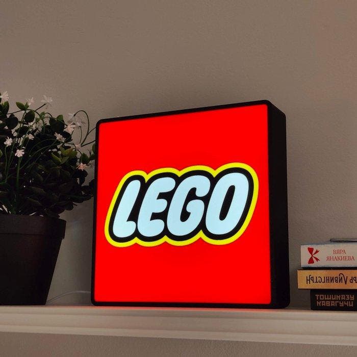 LEGO Custom Item - Lighted LEGO-Style Logo Desktop Sign, Kinderen en Baby's, Speelgoed | Duplo en Lego