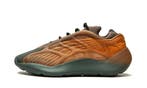 adidas Yeezy 700 V3 Copper Fade, Kleding | Heren, Schoenen, Nieuw