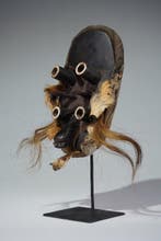 Een houten masker - Wij - Ivoorkust (Zonder minimumprijs)