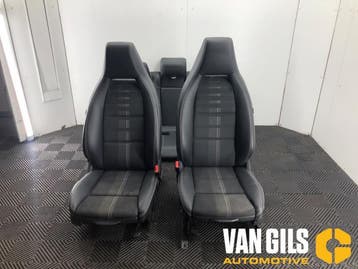 Bekleding Set (compleet) Mercedes CLA O304066, Auto-onderdelen, Interieur en Bekleding, Ophalen of Verzenden, Nieuw